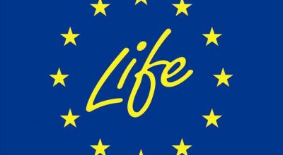 bandiera_eu_con_scritta_life.jpg bandiera_eu_con_scritta_life.jpg